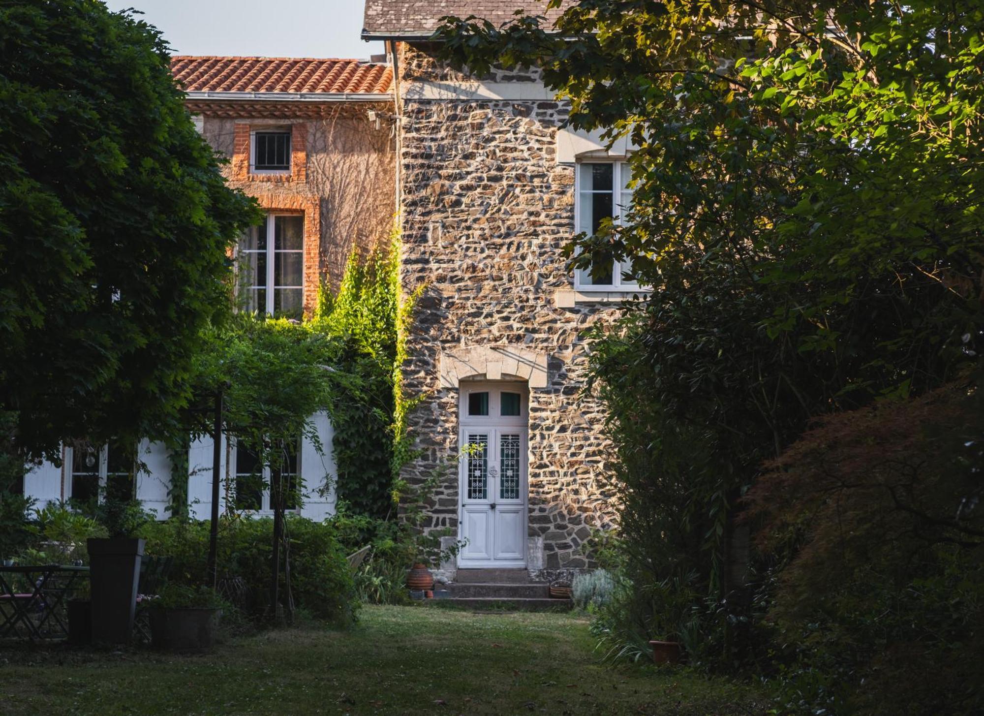 Maison D'Hotes La Bien-Aimee Montrevault Zewnętrze zdjęcie